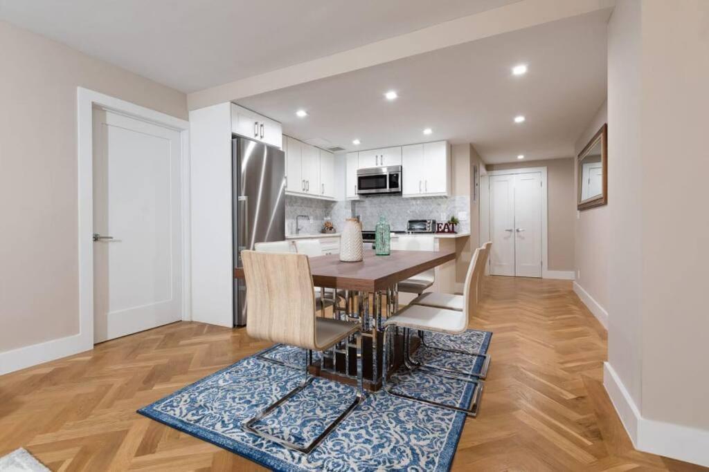 Elegant East Side Appartamento *